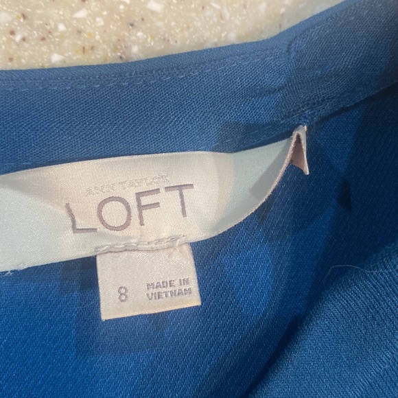 LOFT size 8 blue midi dress. In great condition, perfect for work. - Picture 2 of 4